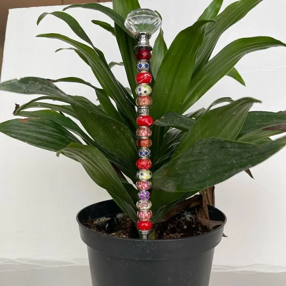#49 GLITZY PLANT JEWELRY, 7”, RED‎